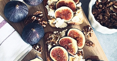 Grzanki z figami i ricottą – zdrowe śniadanie lub elegancka przekąska