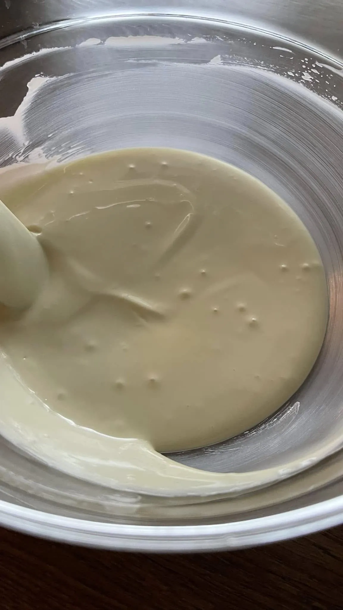 Dubajaus šokoladas su kataifi tešla, pistacijų įdaru ir baltu šokoladu