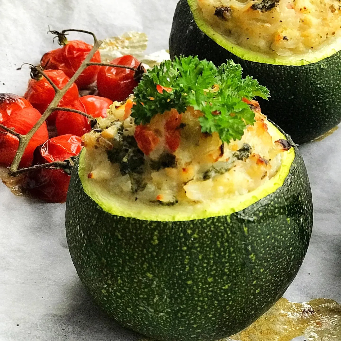 Faszerowane okrągłe cukinie z ryżem i serem feta