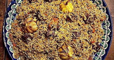 Tikras uzbekiškas skanus ir birus plovas su aviena arba jautiena