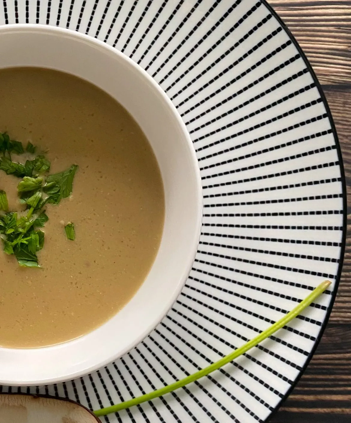 Skaniausia trinta pievagrybių sriuba su grietinėle