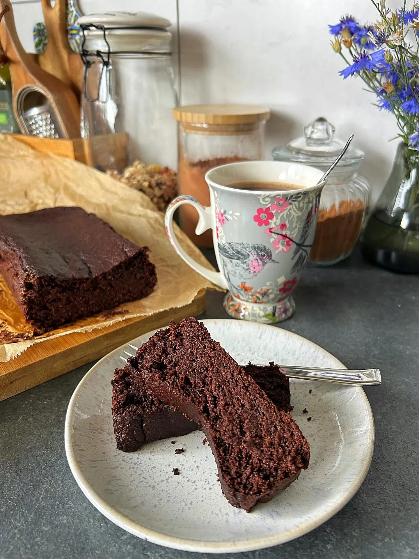 Wilgotne brownie z mąki migdałowej bez cukru i glutenu