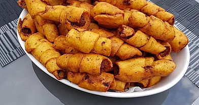 Čičinsko kepsnys iš kiaulienos faršo - bulvių apvalkale