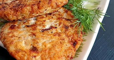 Dietiniai vištienos ir grikių kotletai orkaitėje