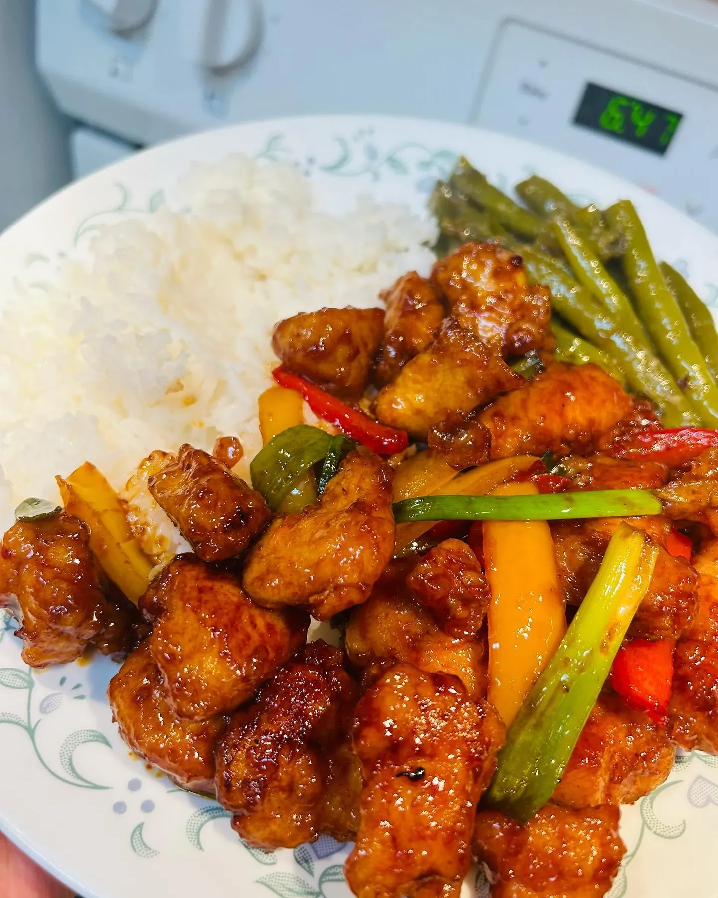 Saldžiarūgštė Generolo Tso vištiena