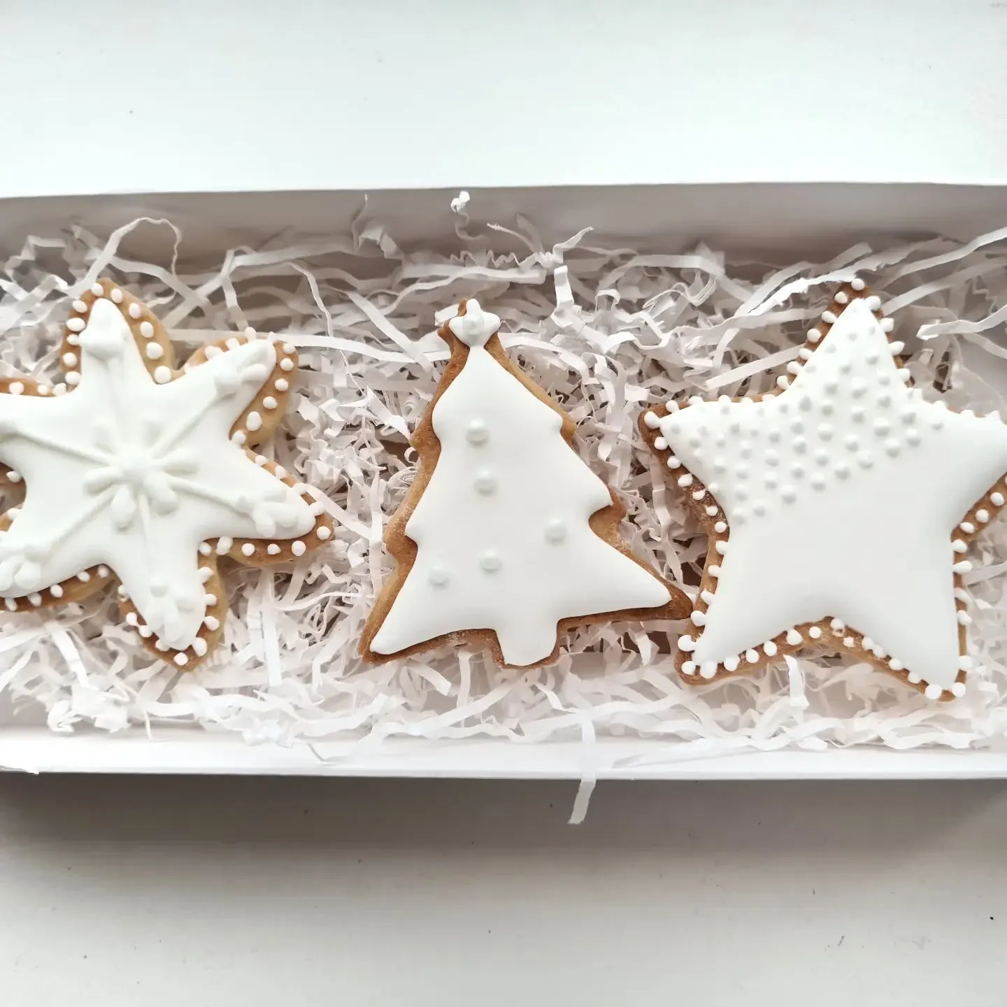 Cukraus glajus sausainiams ir kepiniams - keksams, meduoliams puošti