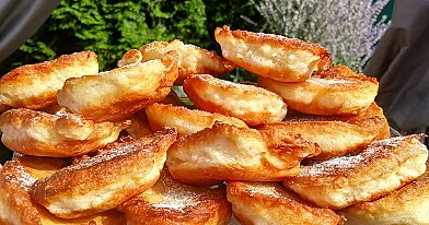 Puszyste racuchy drożdżowe z patelni