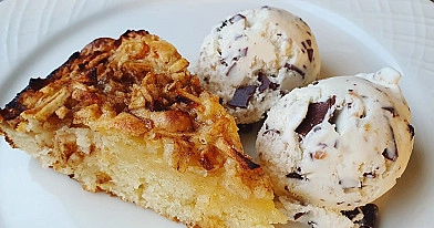 Tobulas obuolių pyragas su aliejumi ir kepimo milteliais