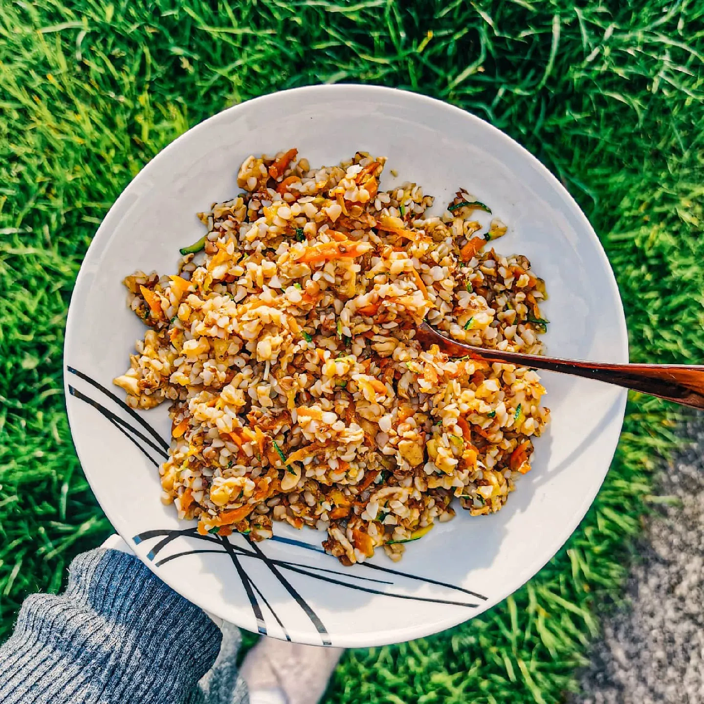 Sotus grikių ir sojos troškinys su daržovėmis