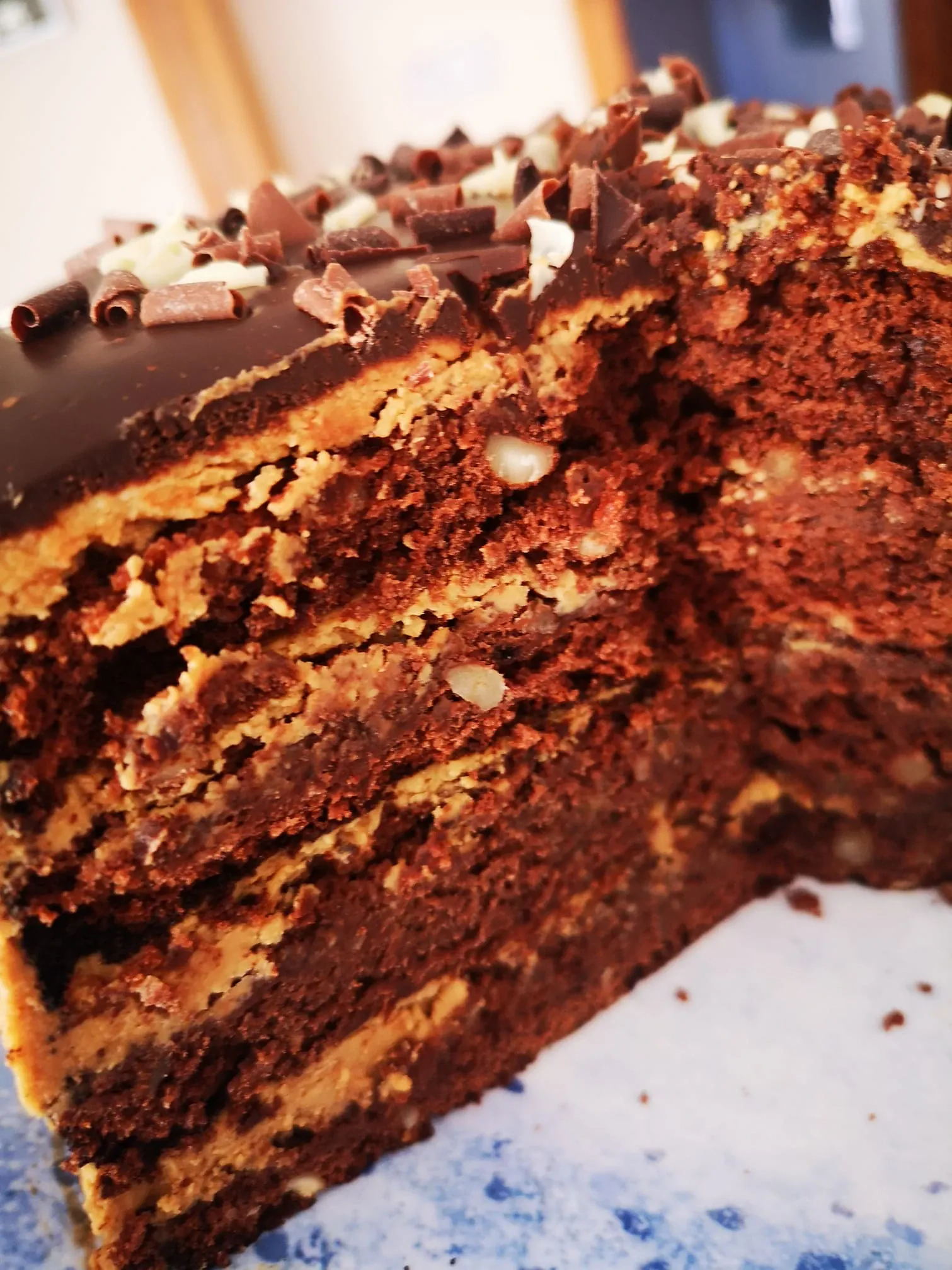 Tortas Juodasis princas su maskarponės ir rududu kremu