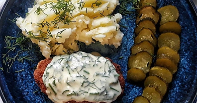 Kiaulienos faršo šnicelis su manų kruopomis ir džiūvėsėliais, pagal Beatos virtuvę