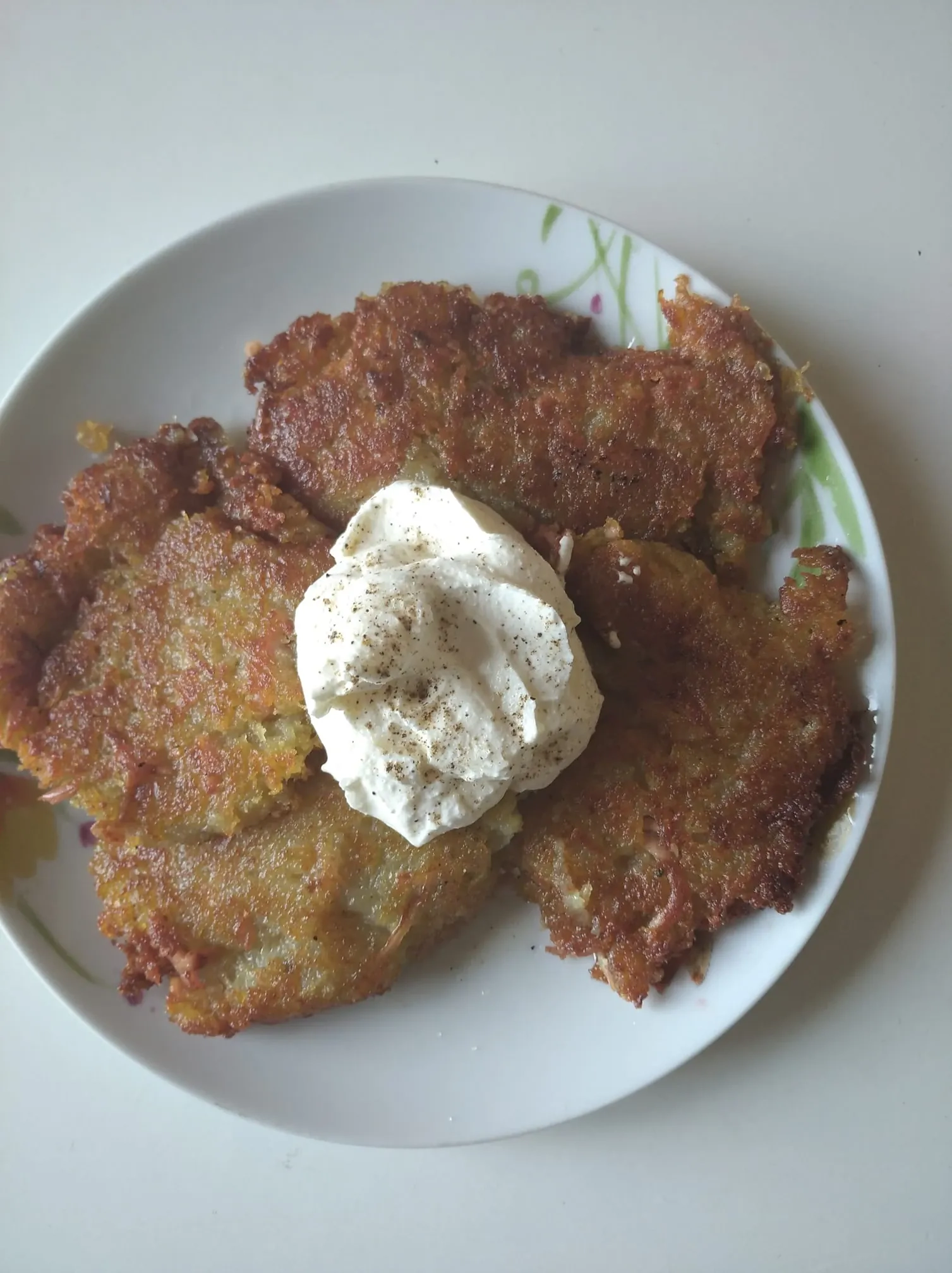 Tarkuotų bulvių bulviniai blynai su mėsos faršo įdaru