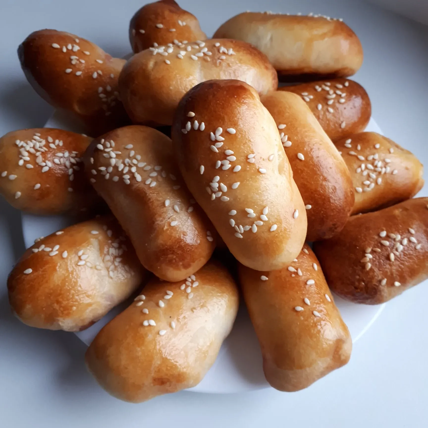 Varškinės tešlos bandelės su varškės įdaru