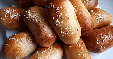 Varškinės tešlos bandelės su varškės įdaru