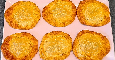 Veselīgas biezpiena bulciņas bez cukura kafijas pauzei