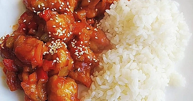 Kalakutiena mandžiūriškai su soja ir čili padažu