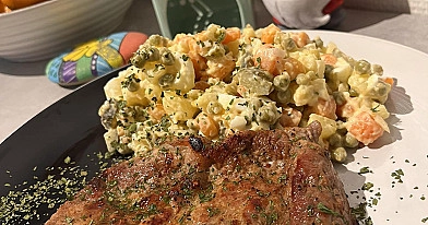 Kiaulienos sprandinės steikas keptas keptuvėje