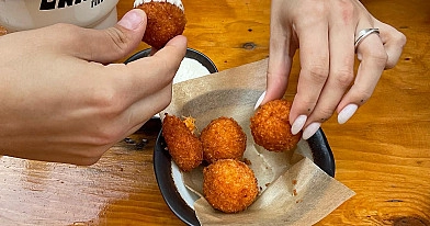 Sūrio spurgos su jalapenu