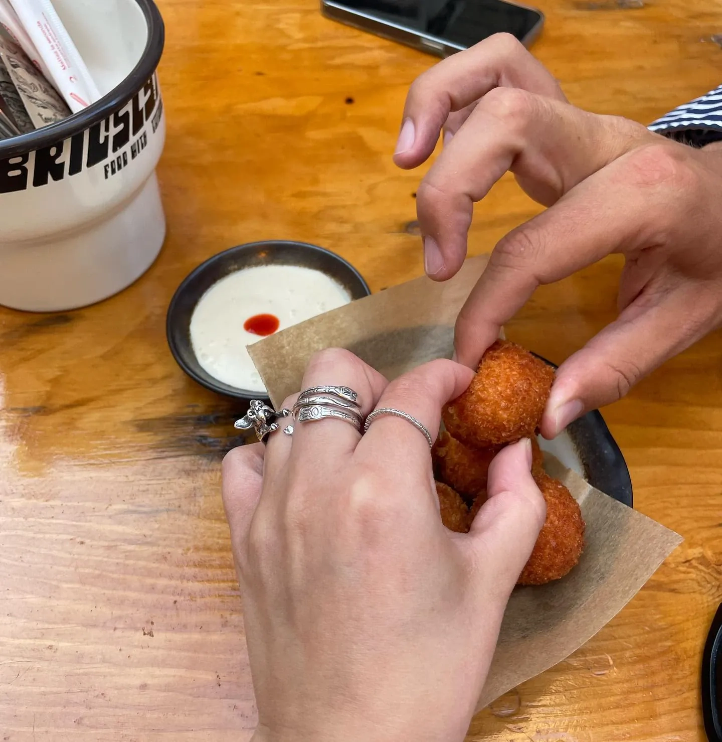 Sūrio spurgos su jalapenu