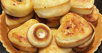 Oriniai varškėčiai su grietine ir manais orkaitėje