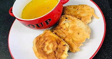 Lavašo čeburekai su faršu ir sūriu, karšto oro gruzdintuvėje