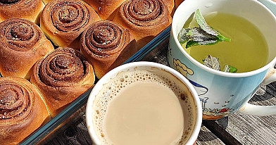 Mielinės bandelės iš šaldytuve kildintos tešlos