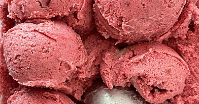 Naminiai braškiniai - jogurtiniai ledai