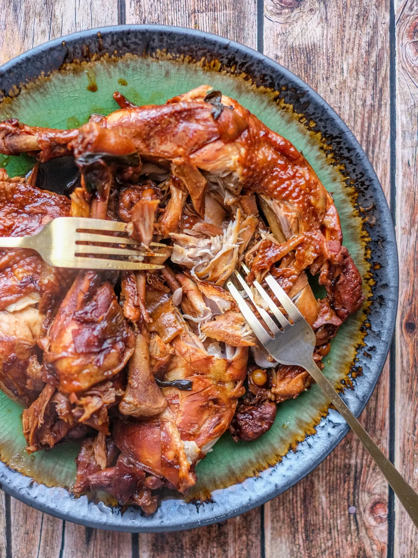 Kurczak sojowy po chińsku z ryżem jaśminowym i chrupiącą brukselką z woka