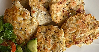 Karbonadiniai kepsneliai, kepti karšto oro gruzdintuvėje