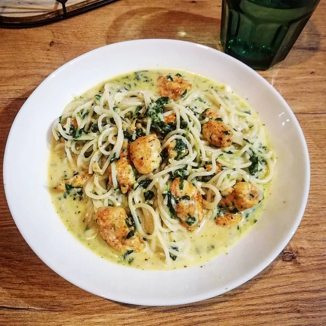 Makaron z gorgonzolą i kurczakiem