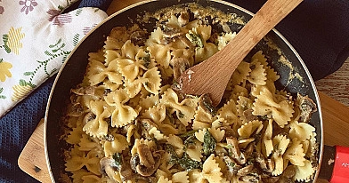 Makaron z pieczarkami i gorgonzolą