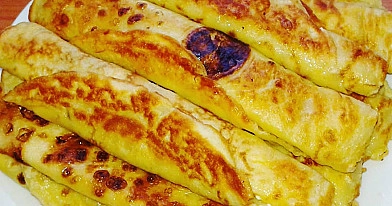 Naleśniki z białym serem i szpinakiem