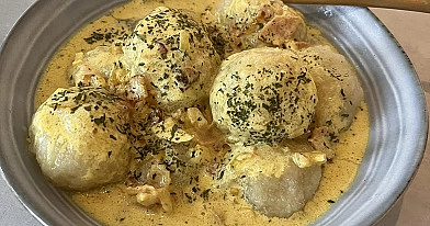 Bulviniai kleckiukai - tradiciniai lietuviški durniukai iš virtų ir tarkuotų bulvių