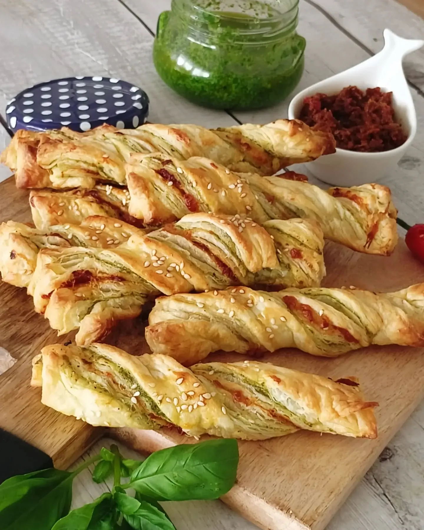 Francuskie Paluchy Twistery z Podwójnym Pesto i Serem