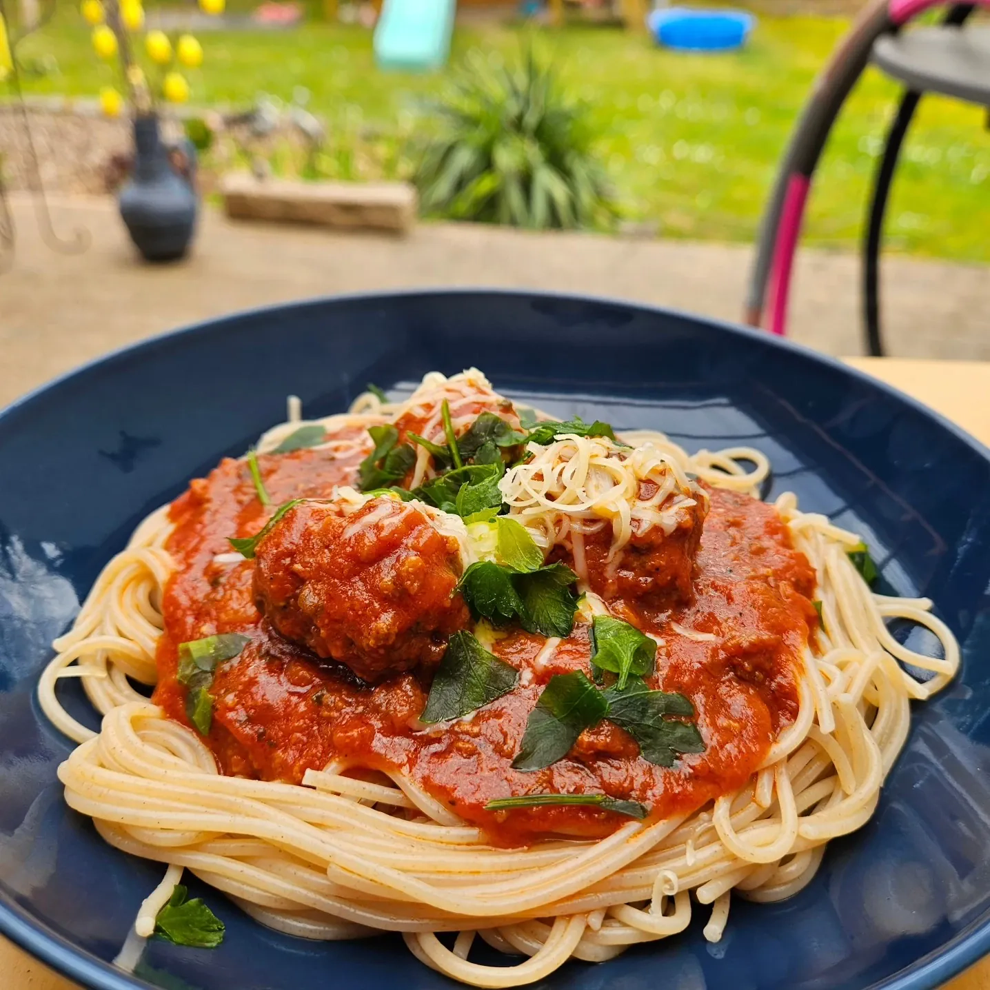 Hackbällchen in Tomatensauce ohne Anbraten
