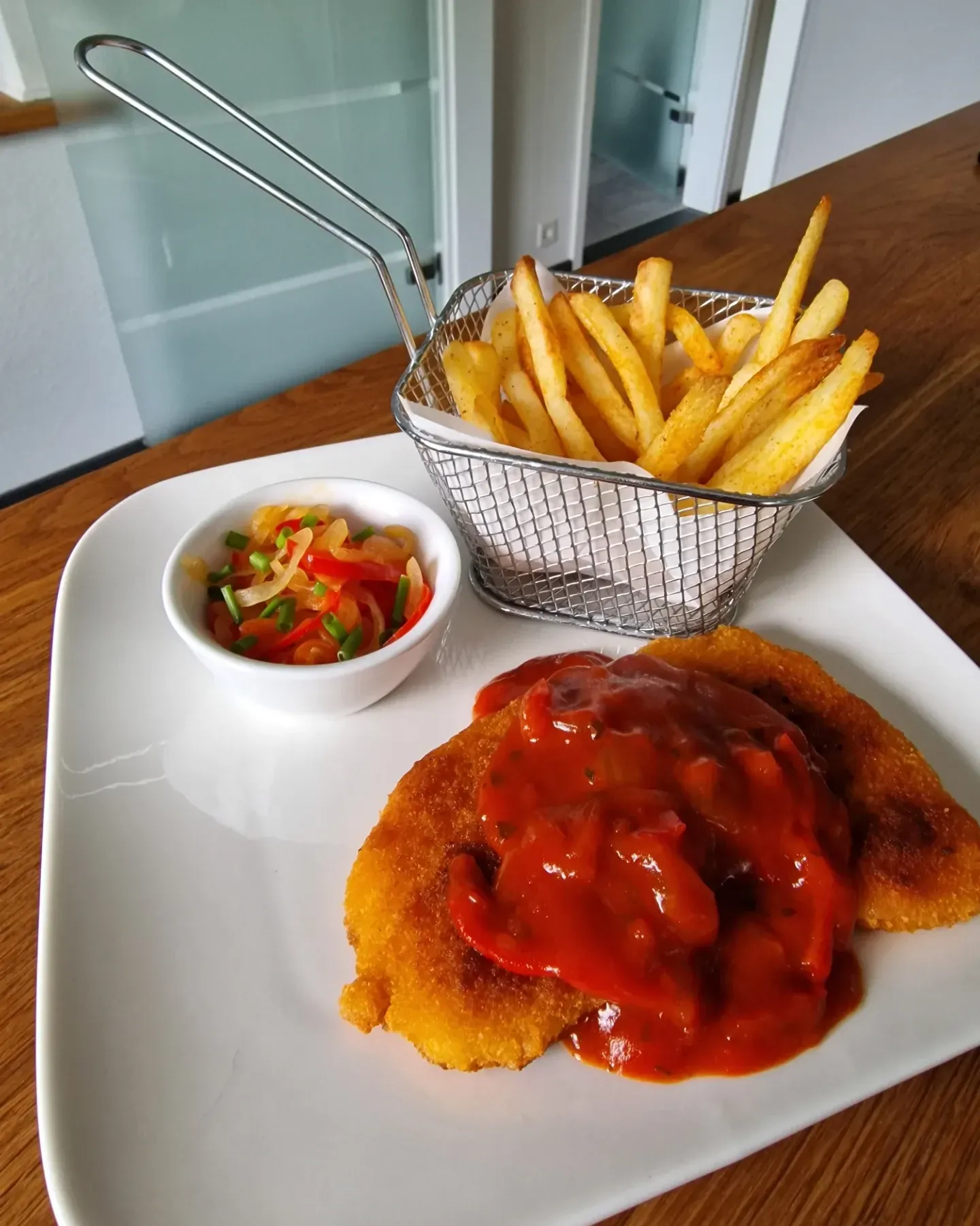Schnitzel mit Paprikasauce