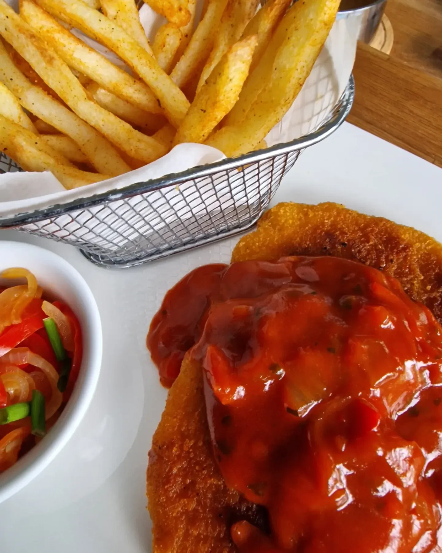 Schnitzel mit Paprikasauce