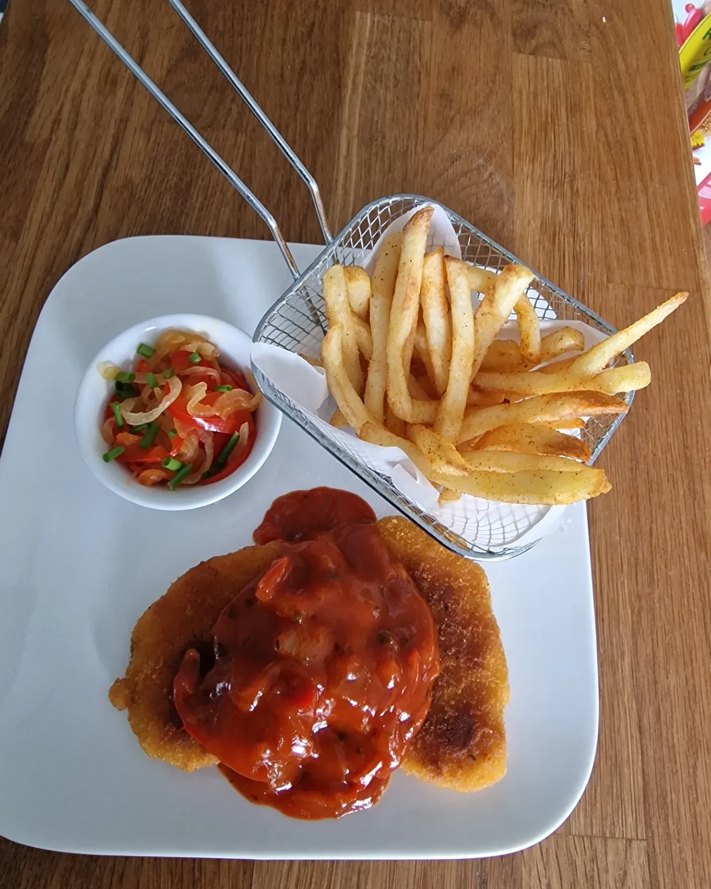 Schnitzel mit Paprikasauce