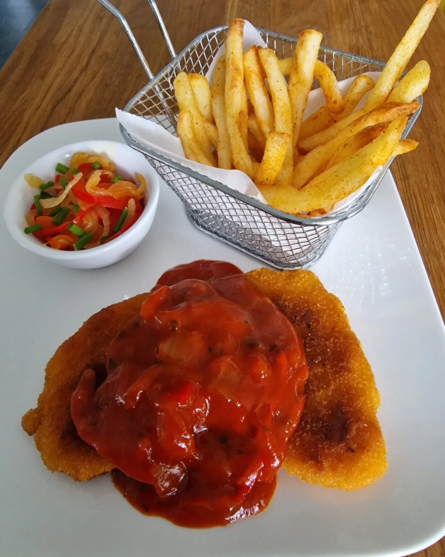 Schnitzel mit Paprikasauce