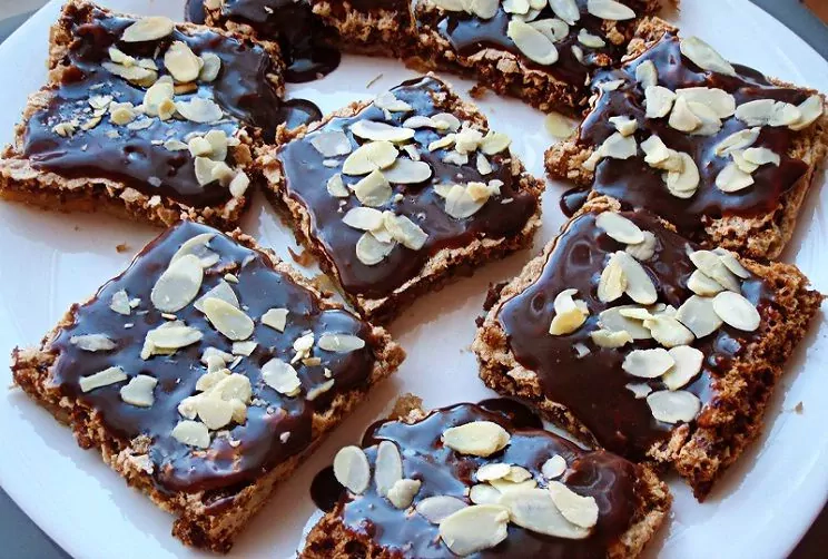 Riešutiniai pyragaičiai