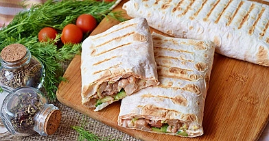 Klasyczny kebab / shoarma z kurczakiem
