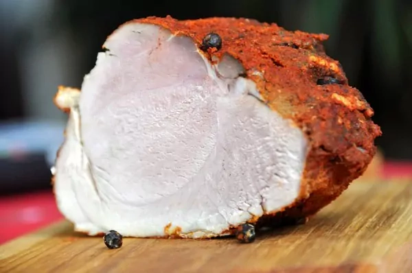 Kepta kiauliena paprikos apvalkale