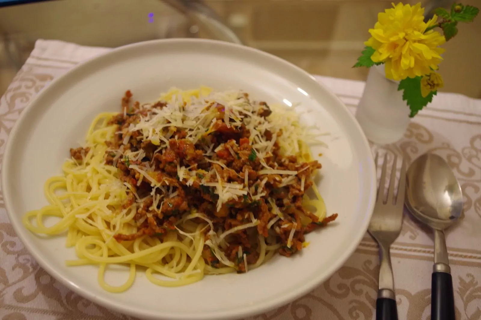 Makaronai: Spageti su faršu ir sūriu