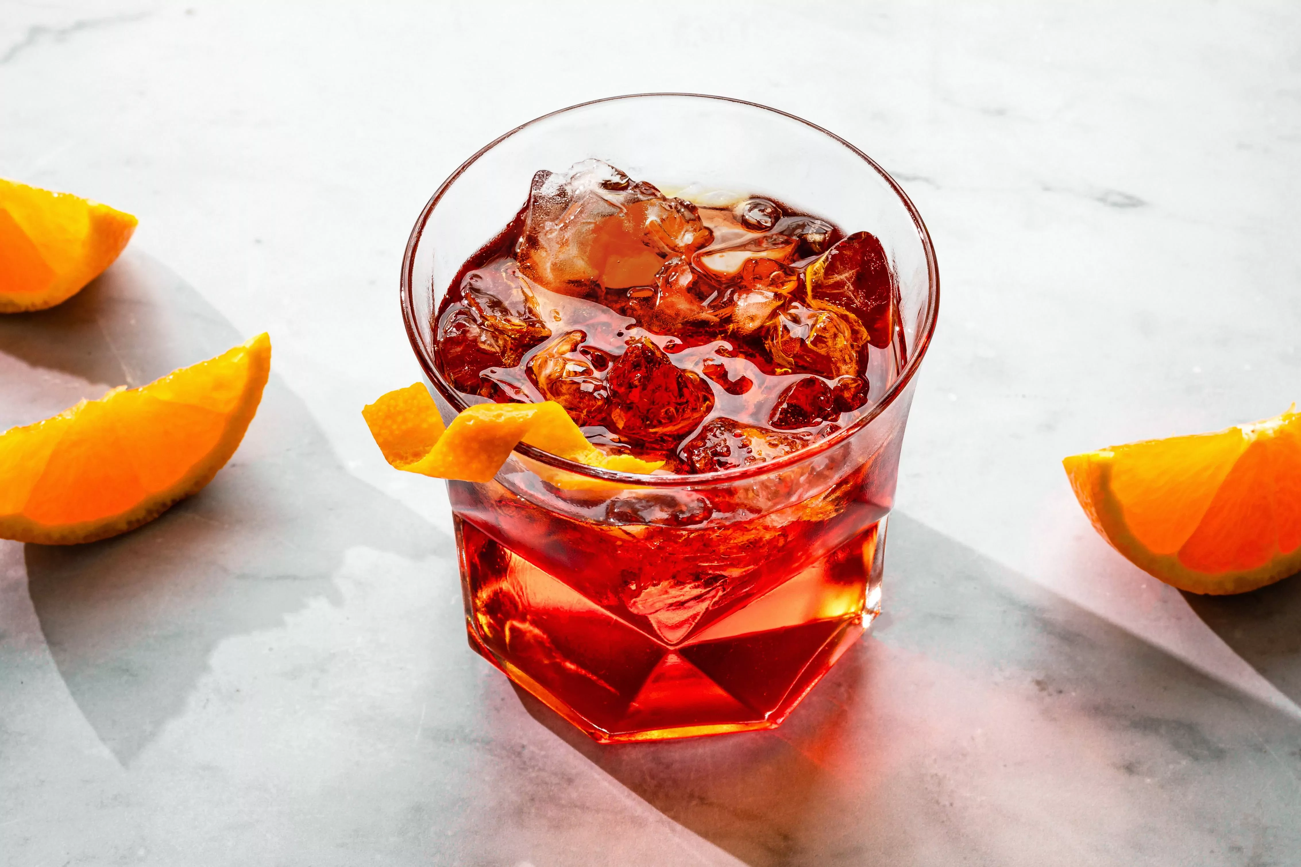Negroni - Campari alkoholinis kokteilis su džinu ir vermutu