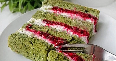 Špinatų tortas su pertepimu ir glajumi pagal Beatą