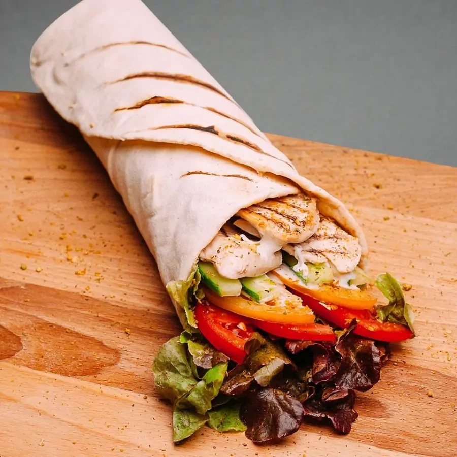 Liuks kebabai su česnakiniu padažu ir vištiena