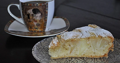 Obuolių pyragas pusryčiams "Torta di mele" su anyžiniu Sambuca likeriu