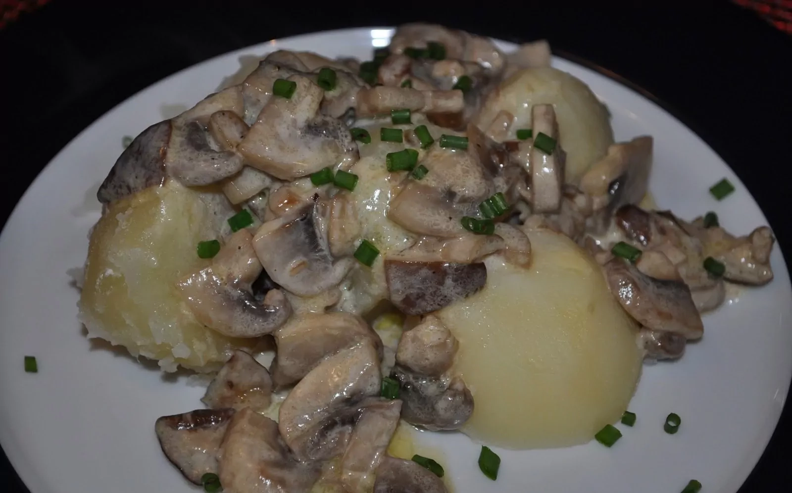 Lietuviškai kepti grybai arba grybų padažas