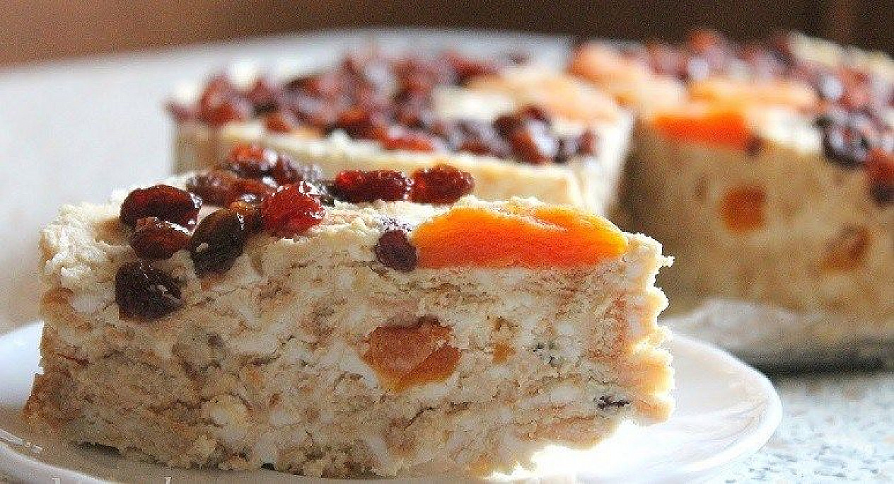 Cottage Cheese Biscuit Pie