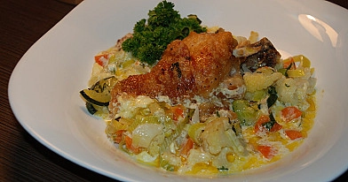 Vištienos ketvirčiai grietinėlės padaže